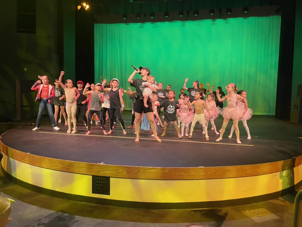 Dancers at The Movement in Season 5